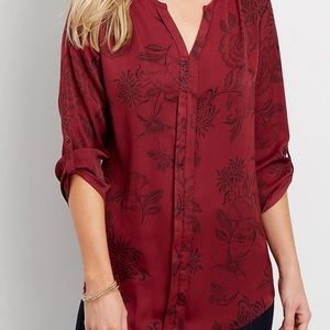 Maurice’s perfect satin blouse in floral print.